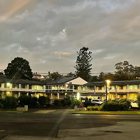 Bucketts Way Motel Gloucester Eksteriør bilde