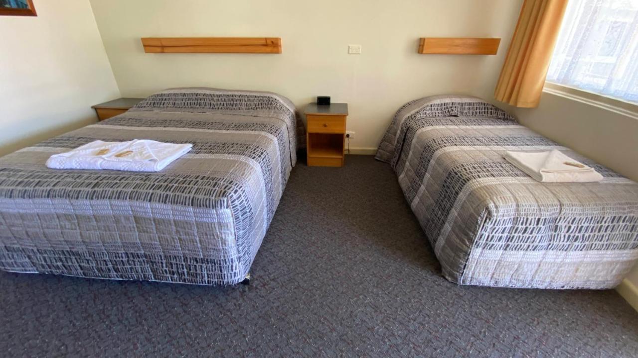 Bucketts Way Motel Gloucester Eksteriør bilde