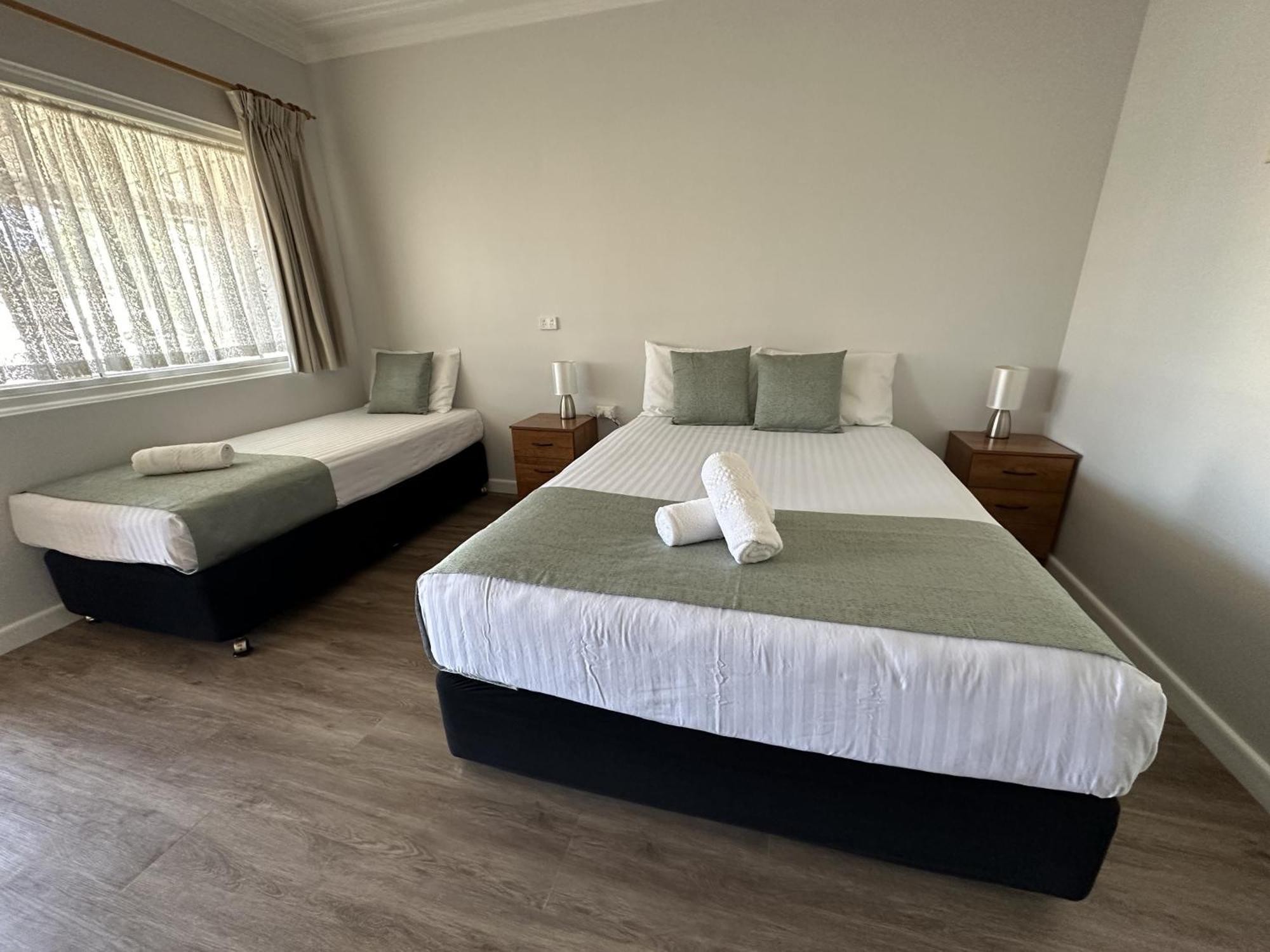 Bucketts Way Motel Gloucester Eksteriør bilde
