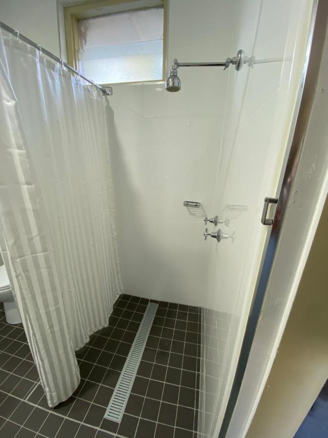 Bucketts Way Motel Gloucester Eksteriør bilde